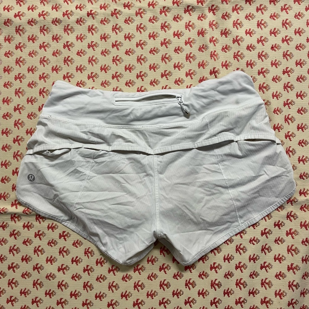 White lululemon shorts in ideal condition!